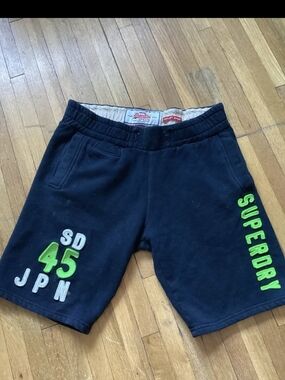 SUPERDRY Men's Size Small (30-10 ) Solid Black Fleece Sweat Shorts,Logo Print